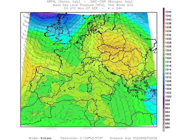 thumb_bolam_all_2026090600_24_mslp%shd+cnt_wind10%barb2.webp