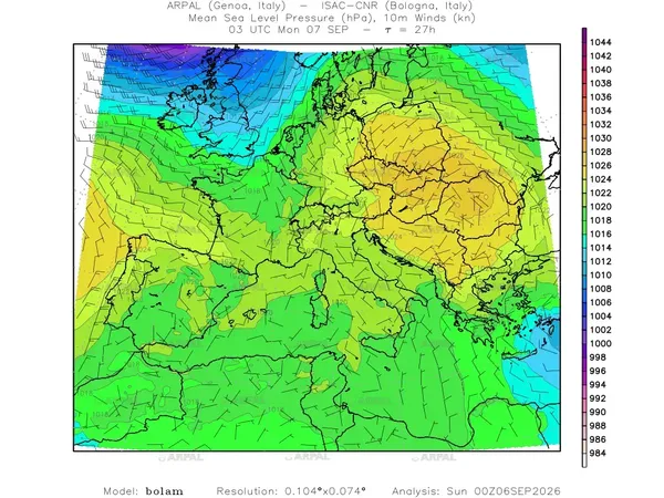 thumb_bolam_all_2026090600_27_mslp%shd+cnt_wind10%barb2.webp