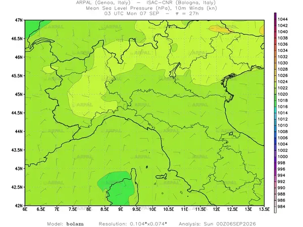 thumb_bolam_zoom_2026090600_27_mslp%shd+cnt_wind10%barb.webp