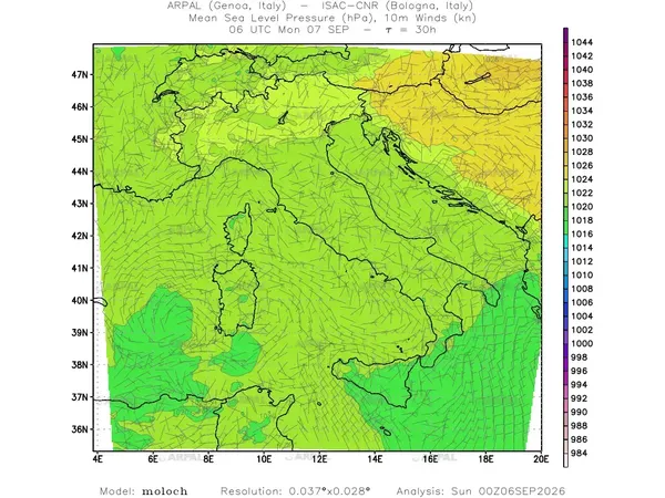 thumb_moloch_all_2026090600_30_mslp%shd+cnt_wind10%barb.webp