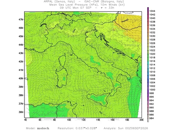 thumb_moloch_all_2026090600_33_mslp%shd+cnt_wind10%barb.webp