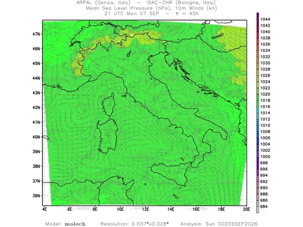thumb_moloch_all_2026090600_45_mslp%shd+cnt_wind10%barb.webp
